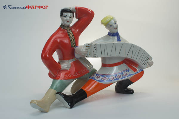 Русский танец в фарфоре